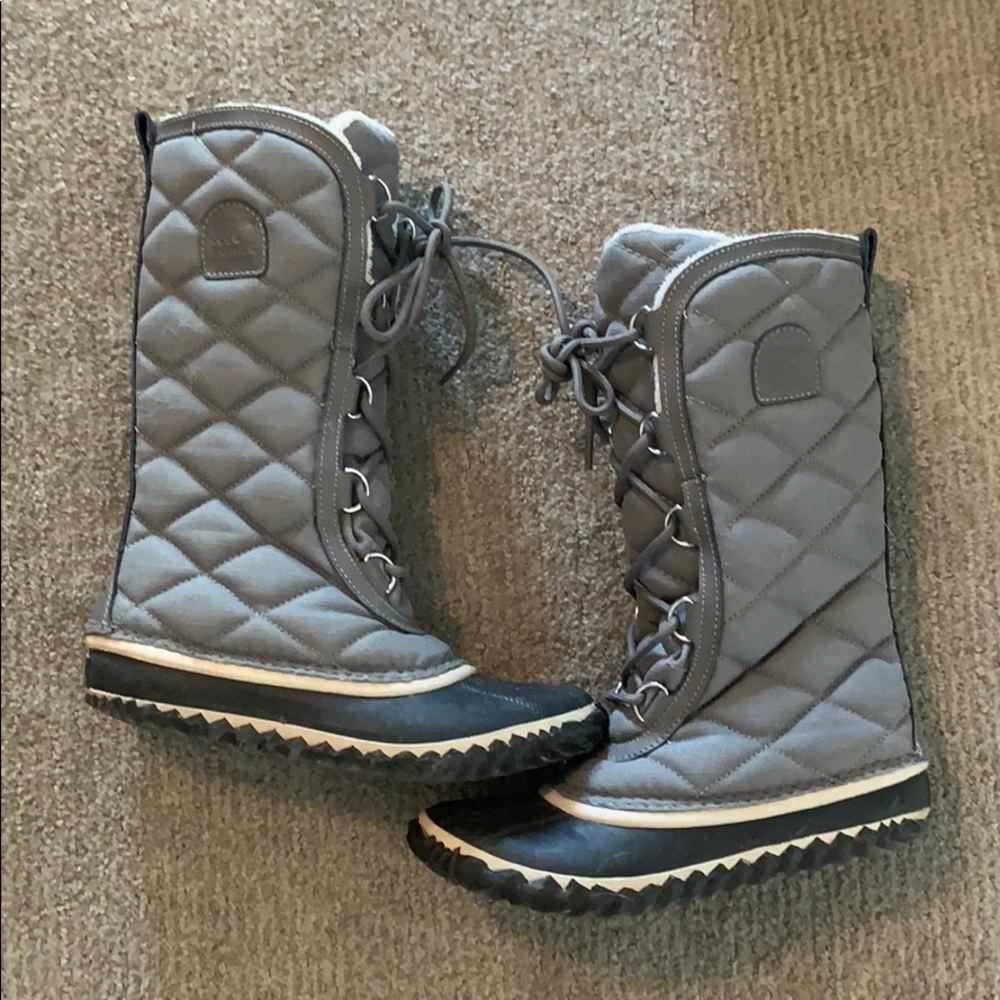 Sorel quilted out and about snow boots